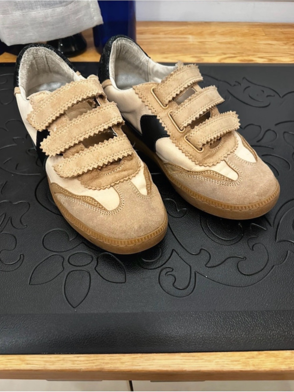 Dolce Vita Beige Suede Velcro Sneakers size 7